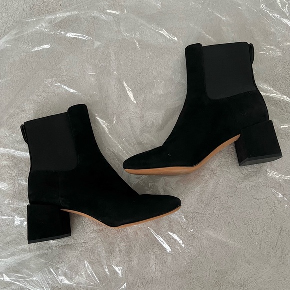 Vince - Kimmy Booties - Picture 4 of 7